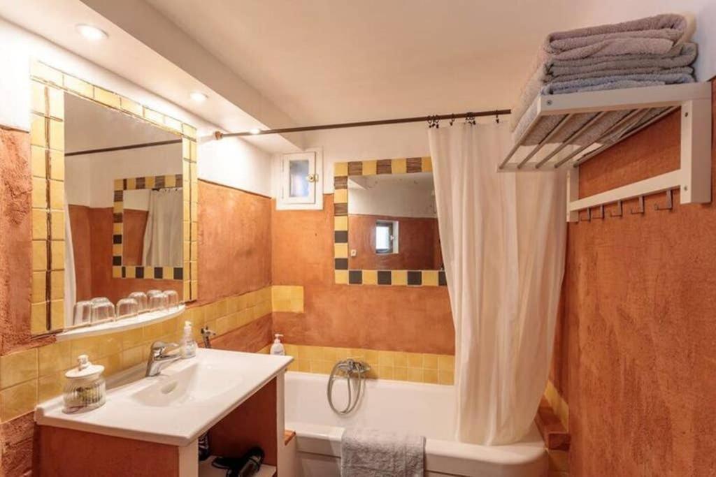 La Maison De Tao آيكس أومبروفينس المظهر الخارجي الصورة